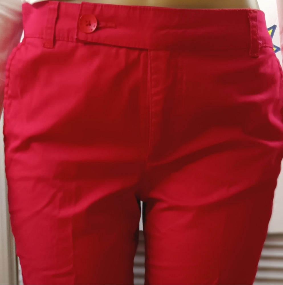 Bandolino red capris size 6